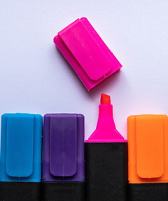 four-neon-highlighters